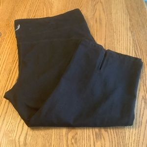 EXERTECH CAPRI ACTIVEWEAR PANTS